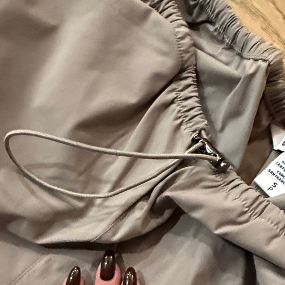 Athleta Midday Low Rise Pant in Taupe - Picture 4 of 7
